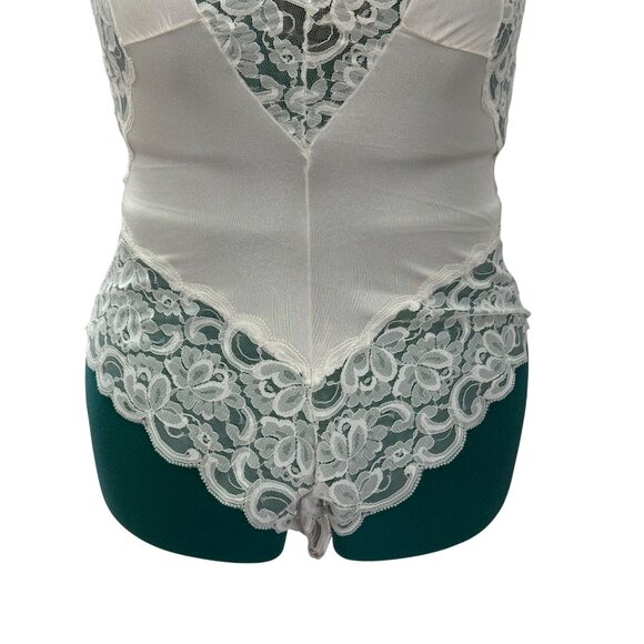 Vintage Interludes by CIRA White Lace & Satin Teddy Bodysuit Lingerie Medium - Picture 8 of 16
